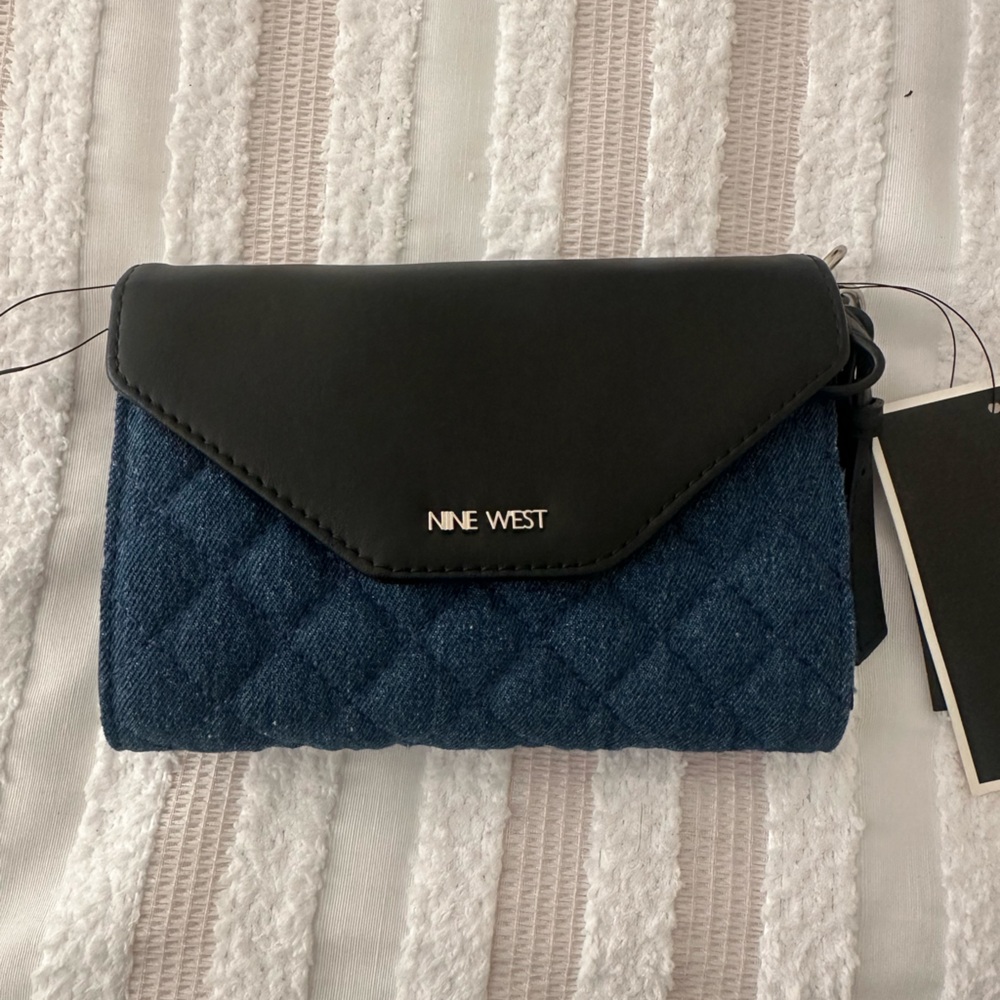 Nine West Crossbody Wallet - Picture 2 of 7